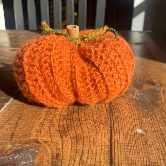 handmade crochet orange pumpkin !! - Picture 2 of 2